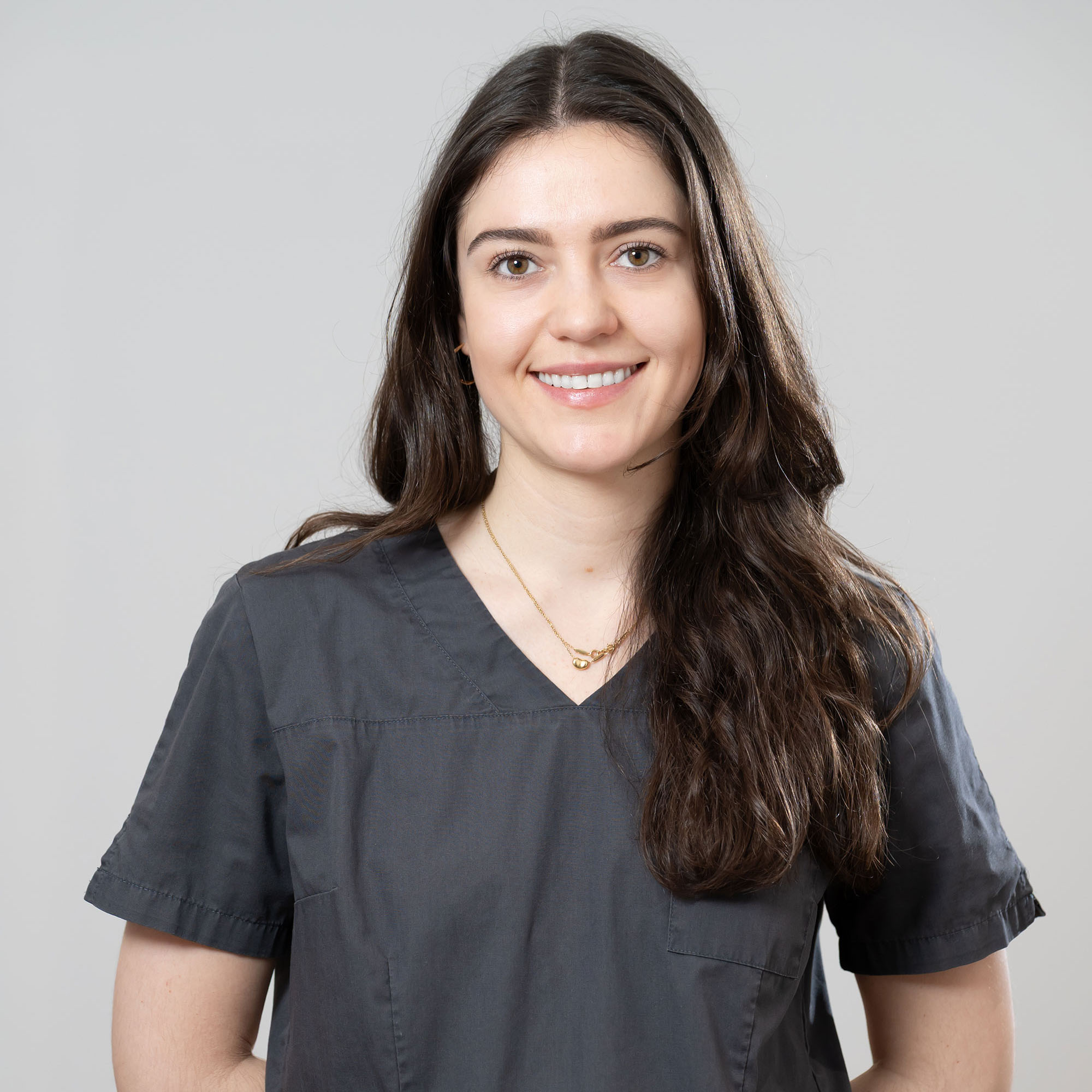 Dr. Laura Pannenbäcker Zahnärztin Dr. Laura Pannenbäcker Zahnärztin